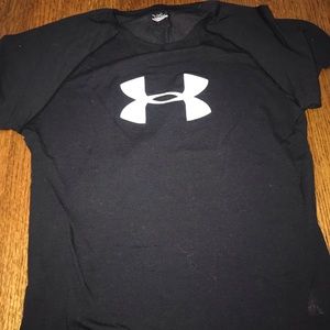 UNDER ARMOUR boys t-shirt